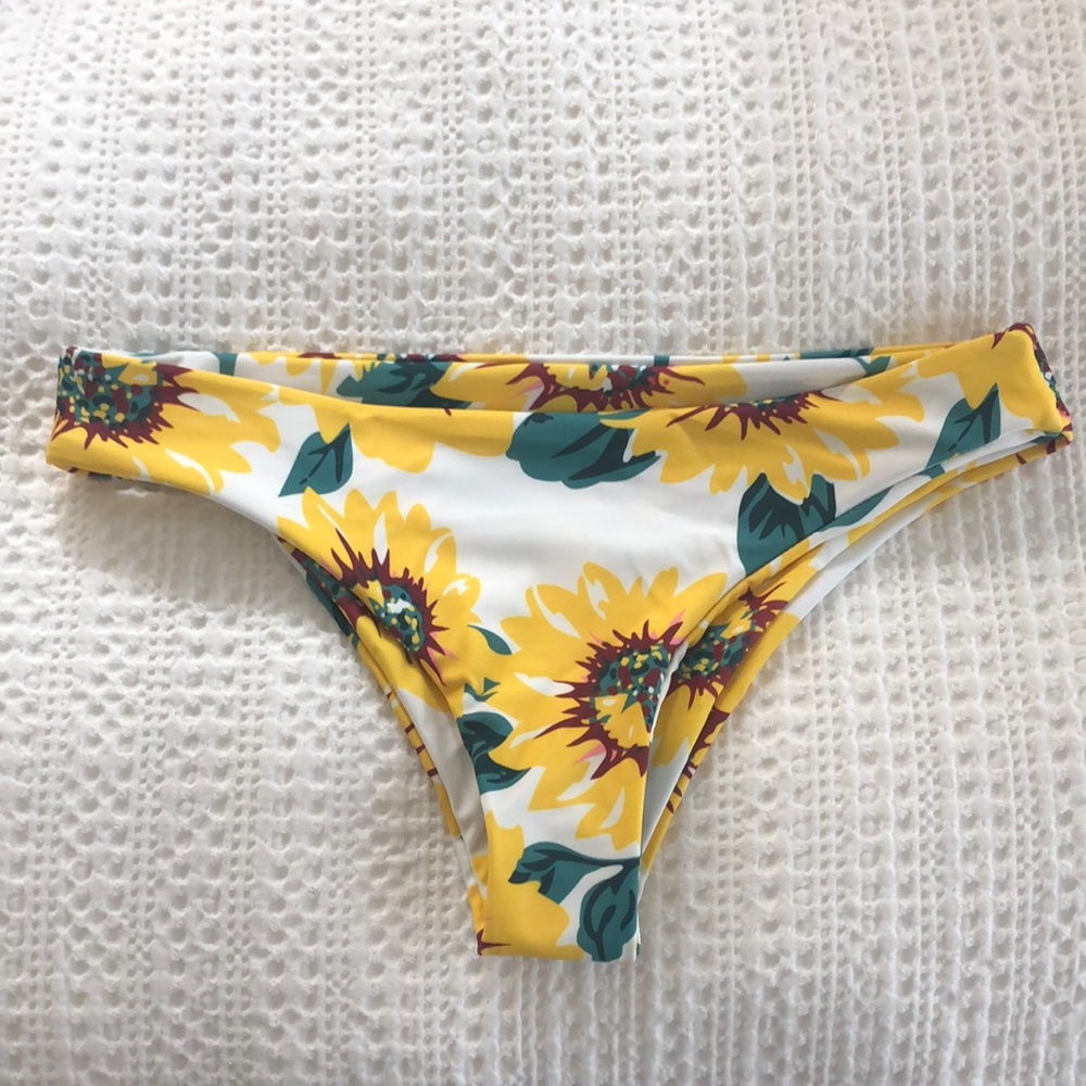 Bathing suit bottom